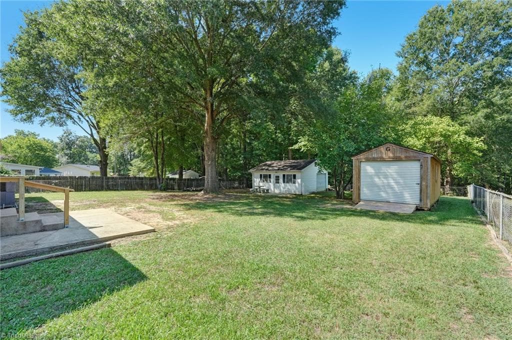 Stick/Site Built at 801 Grand Oaks Drive, Eden NC 27288, Eden, photo 57 of 74