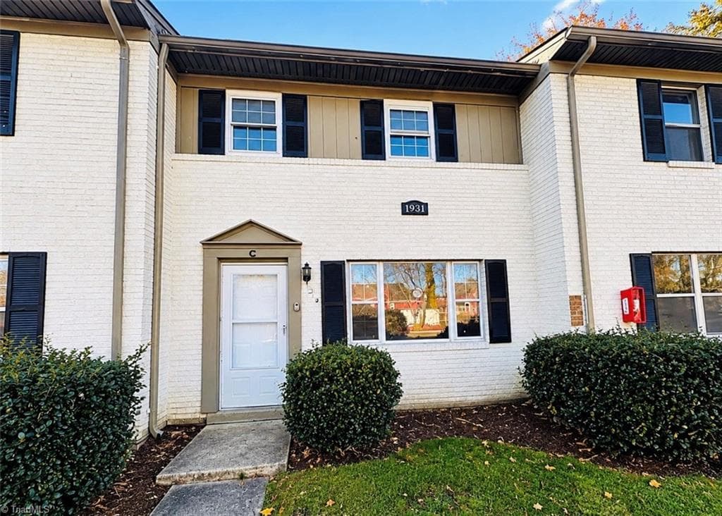 1931 Vantage Point Place # C, Greensboro NC 27407