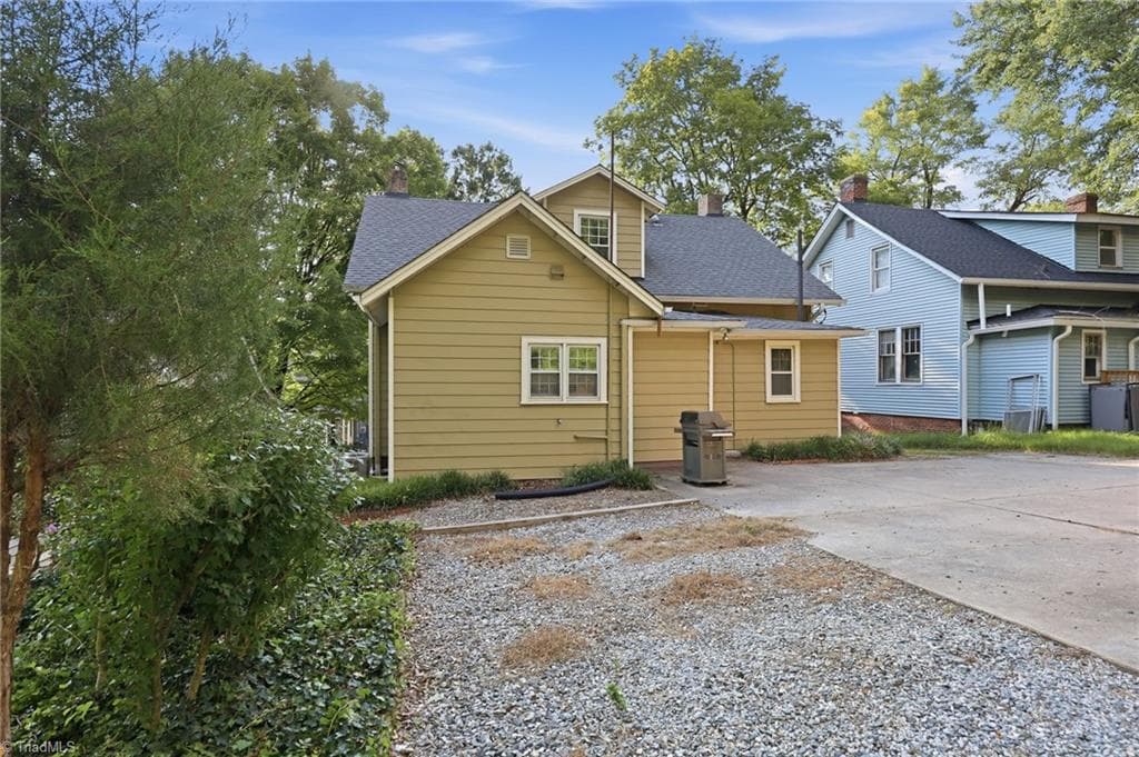 Stick/Site Built at 123 S Sunset Drive, Winston-Salem NC 27101, Winston-Salem, photo 34 of 39