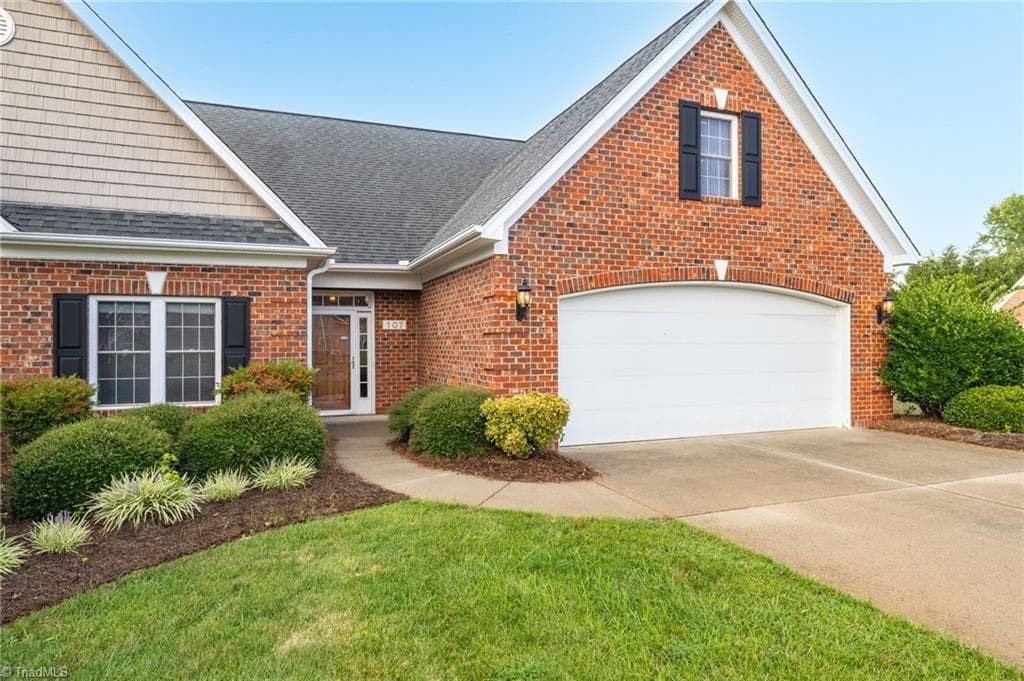 Stick/Site Built at 107 Sunny Place, Reidsville NC 27320, photo 5 of 32
