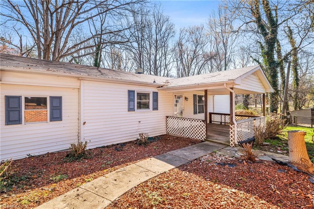 Stick/Site Built at 3825 Old Hollow Road, Kernersville NC 27284, Kernersville, photo 3 of 86
