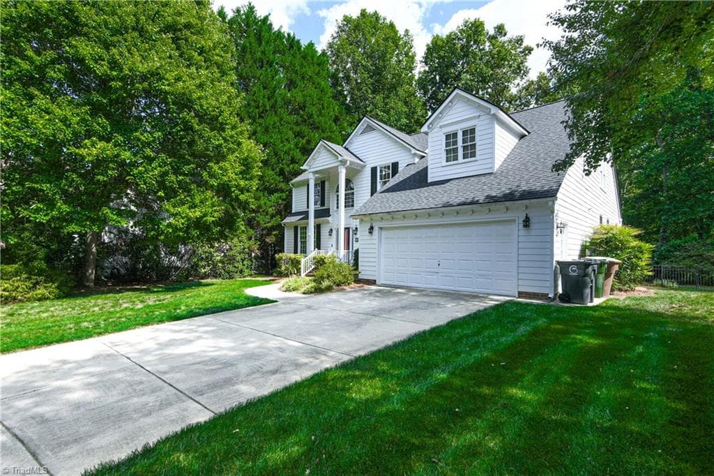 Stick/Site Built at 3 Veranda Court, Greensboro NC 27455, photo 2 of 44