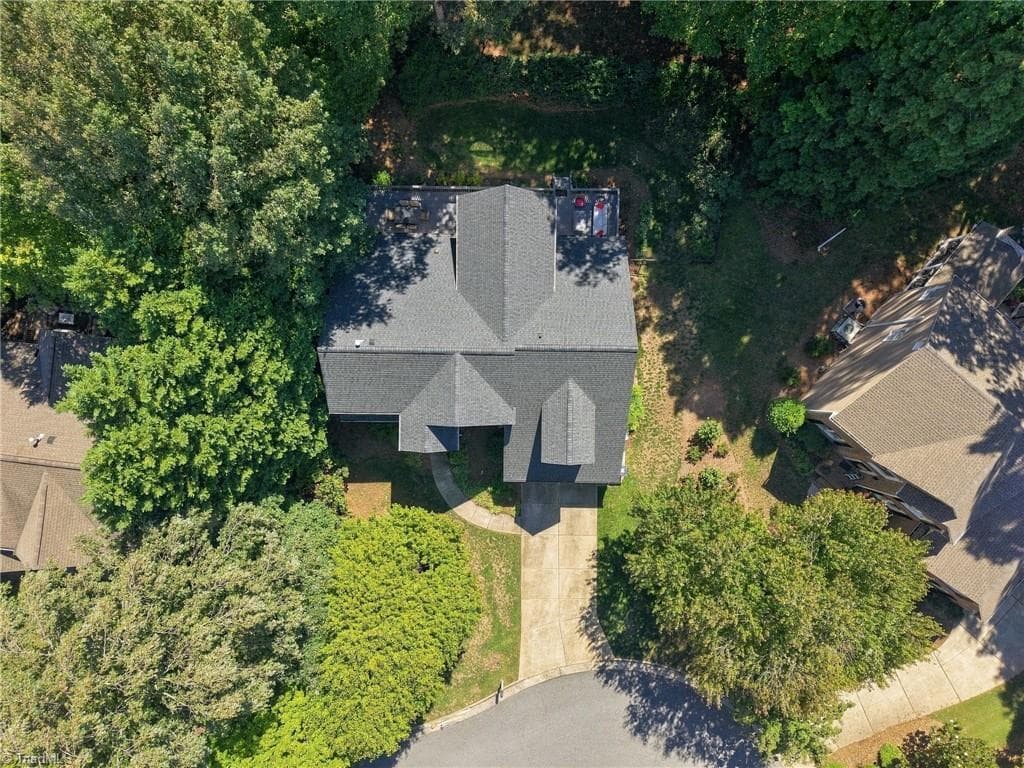 Stick/Site Built at 3 Veranda Court, Greensboro NC 27455, photo 41 of 44