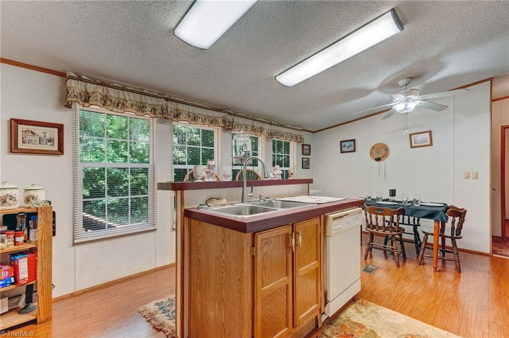 Manufactured Home at 1082 Raccoon Court, Reidsville NC 27320, Reidsville, photo 33 of 66