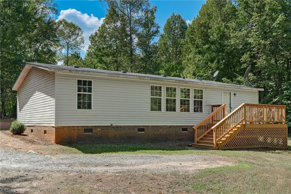 Manufactured Home at 1082 Raccoon Court, Reidsville NC 27320, Reidsville, photo 57 of 66