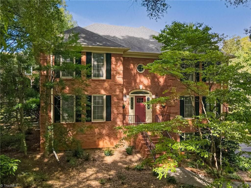 1014 Greenhurst Road, Winston-Salem NC 27104