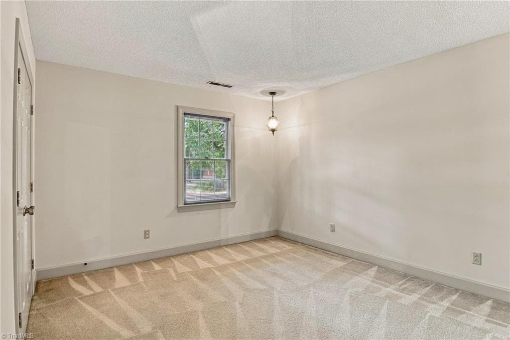 Stick/Site Built at 1014 Greenhurst Road, Winston-Salem NC 27104, Winston-Salem, photo 29 of 47