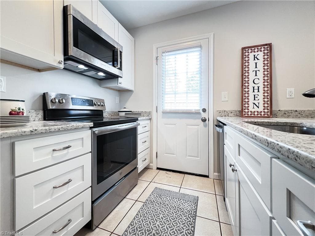 Stick/Site Built at 865 Ridgeview Avenue, Winston-Salem NC 27127, Winston-Salem, photo 19 of 28