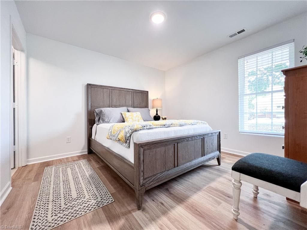 Stick/Site Built at 865 Ridgeview Avenue, Winston-Salem NC 27127, Winston-Salem, photo 8 of 28