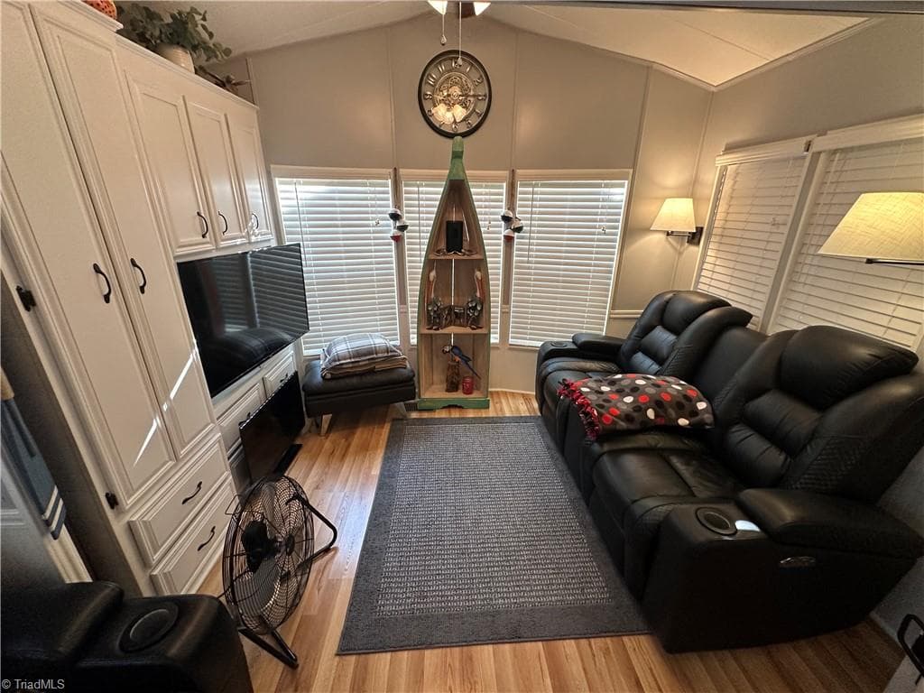Manufactured Home at 104 Dove Lane, New London NC 28127, New London, photo 6 of 50