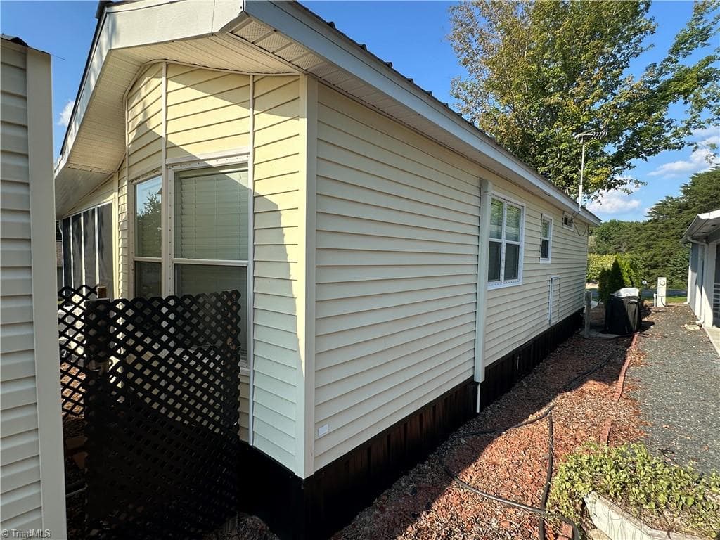 Manufactured Home at 104 Dove Lane, New London NC 28127, New London, photo 32 of 50