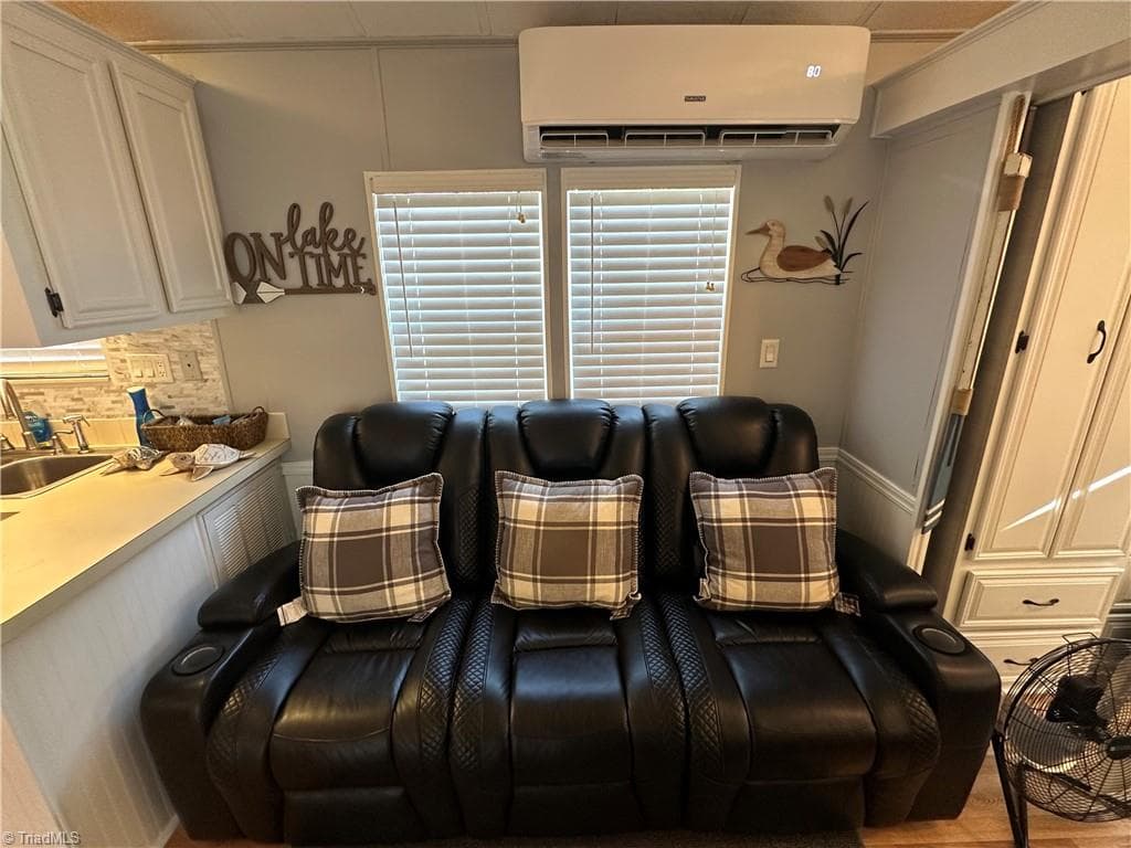 Manufactured Home at 104 Dove Lane, New London NC 28127, New London, photo 5 of 50