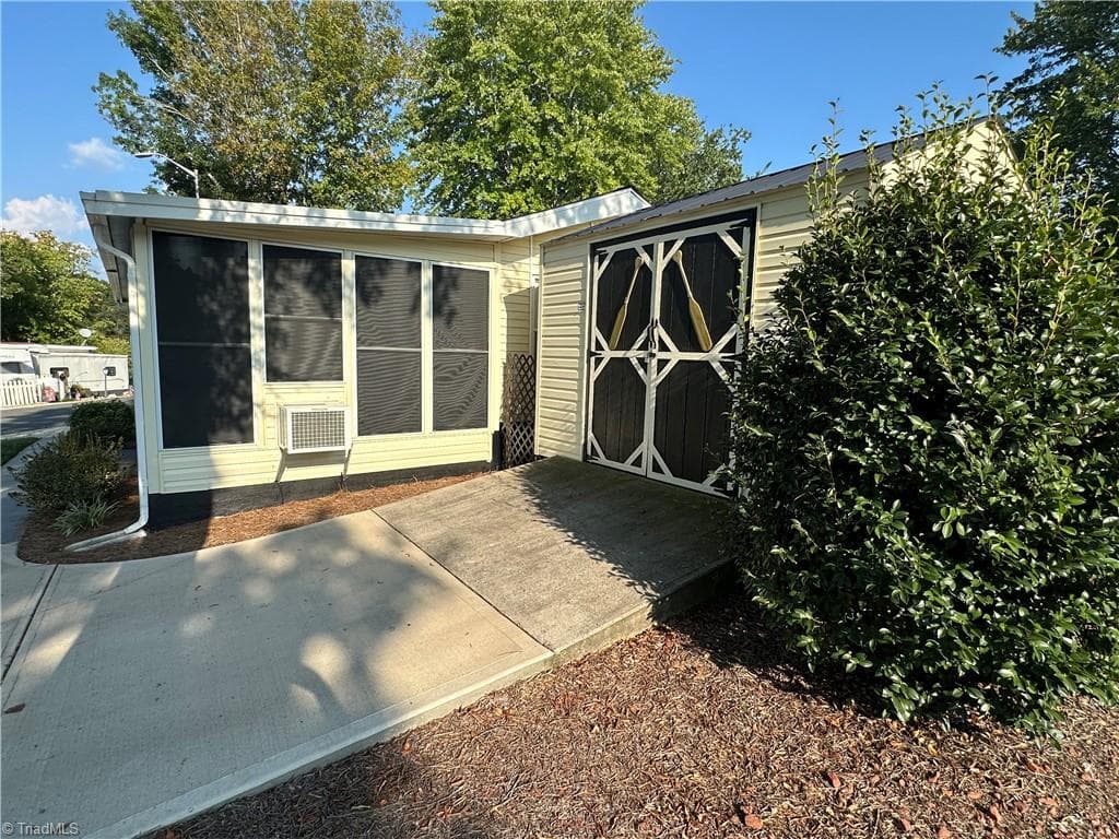 Manufactured Home at 104 Dove Lane, New London NC 28127, New London, photo 34 of 50
