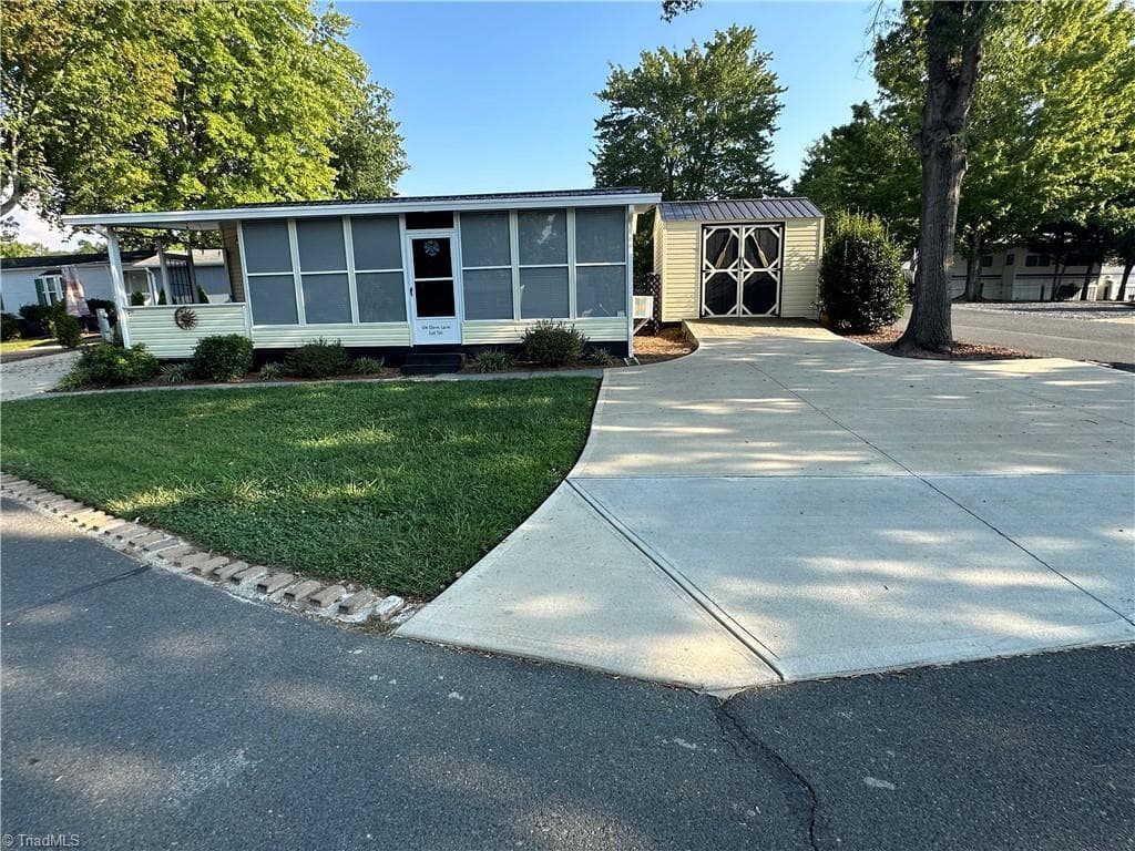 Manufactured Home at 104 Dove Lane, New London NC 28127, New London, photo 38 of 50