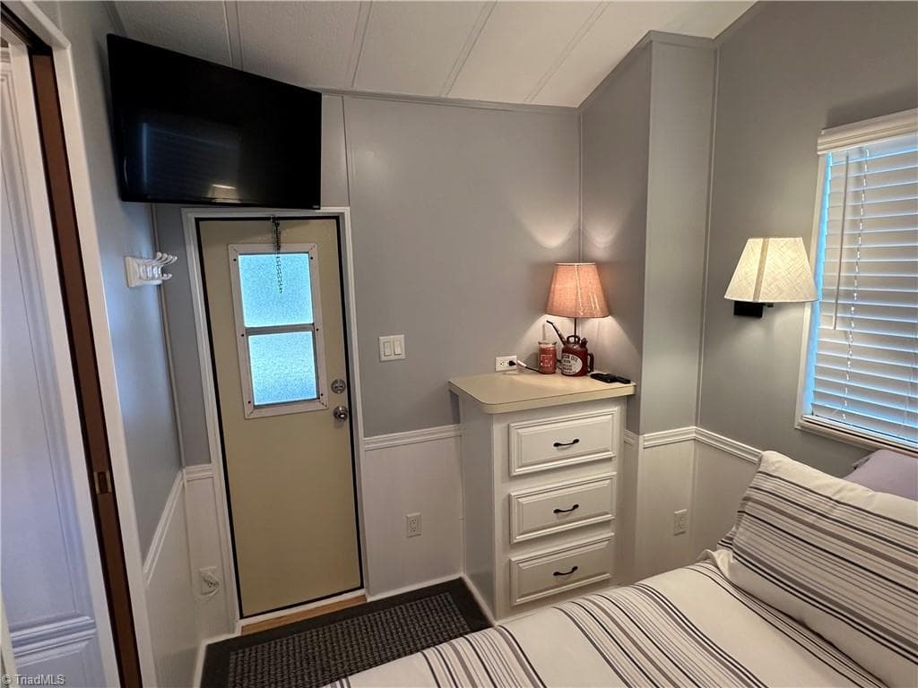 Manufactured Home at 104 Dove Lane, New London NC 28127, New London, photo 19 of 50