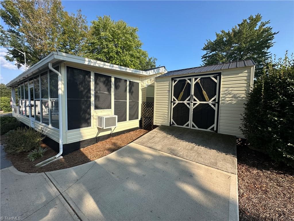 Manufactured Home at 104 Dove Lane, New London NC 28127, New London, photo 35 of 50