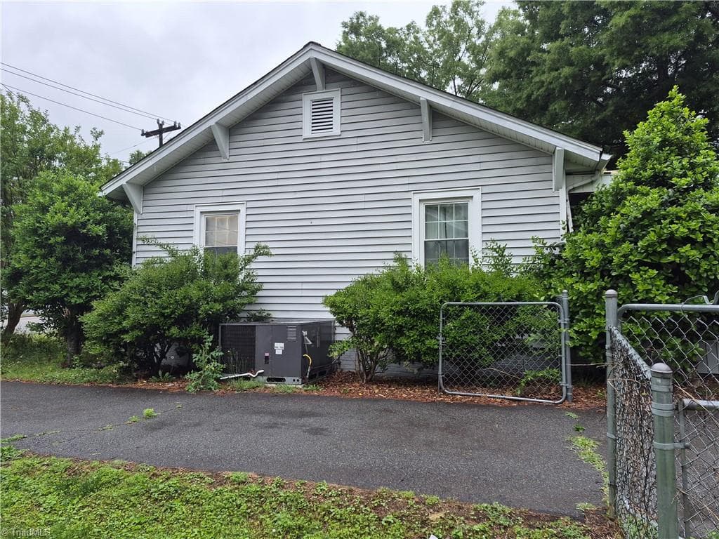 Stick/Site Built at 921 Center Church Road, Eden NC 27288, Eden, photo 37 of 42
