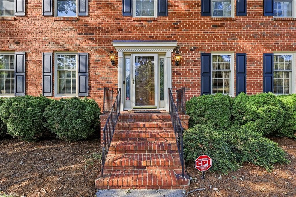 Stick/Site Built at 3606 Sagamore Drive, Greensboro NC 27410, photo 3 of 43