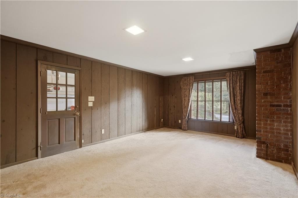 Stick/Site Built at 3606 Sagamore Drive, Greensboro NC 27410, photo 9 of 43