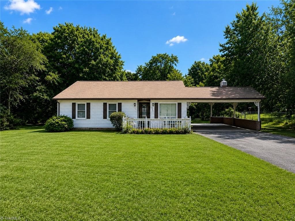 Stick/Site Built at 221 Stonehedge Drive, King NC 27021, King, photo 3 of 28