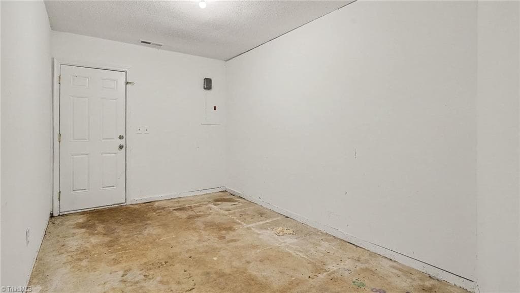 Stick/Site Built at 4123 Silver Fox Court, High Point NC 27265, photo 29 of 35