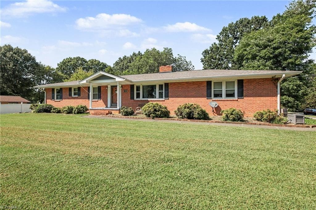 Stick/Site Built at 117 Fox Lane, Lexington NC 27295, photo 6 of 25
