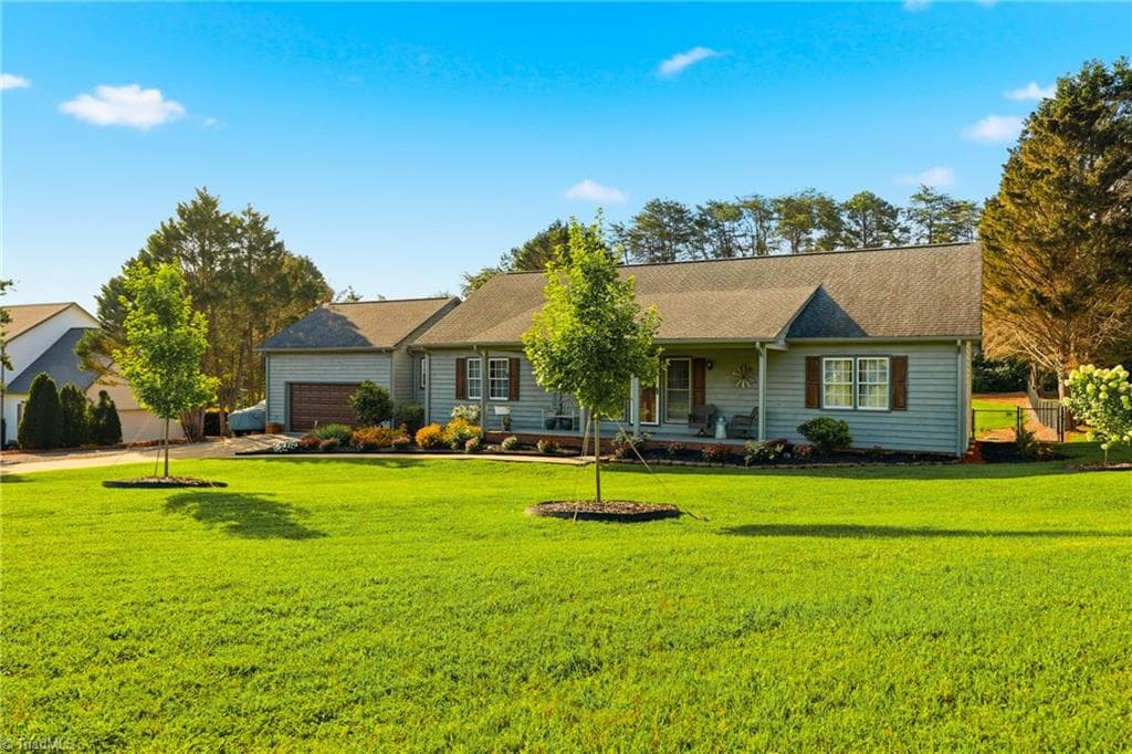Stick/Site Built at 40 Candlewick Cove Drive, Taylorsville NC 28681, Taylorsville, photo 4 of 41