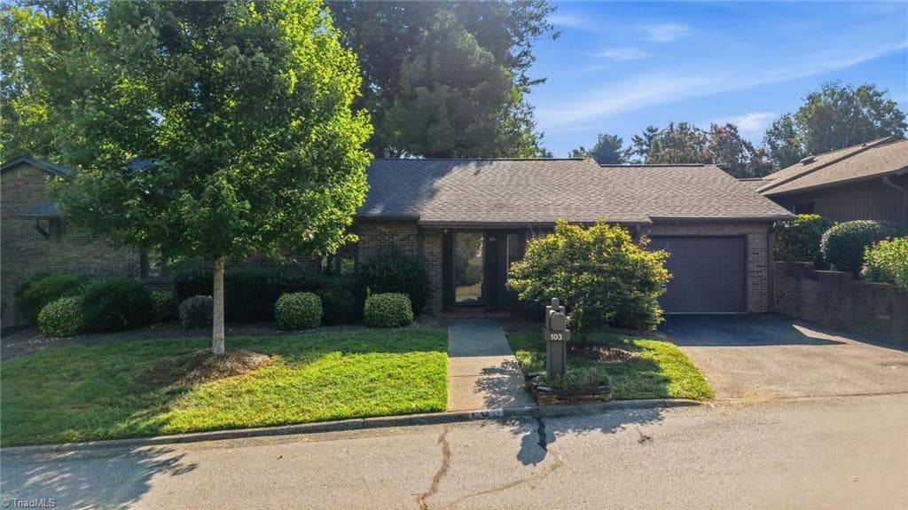 Stick/Site Built at 103 Briar Ridge Circle, Winston-Salem NC 27104, Winston-Salem, photo 36 of 48