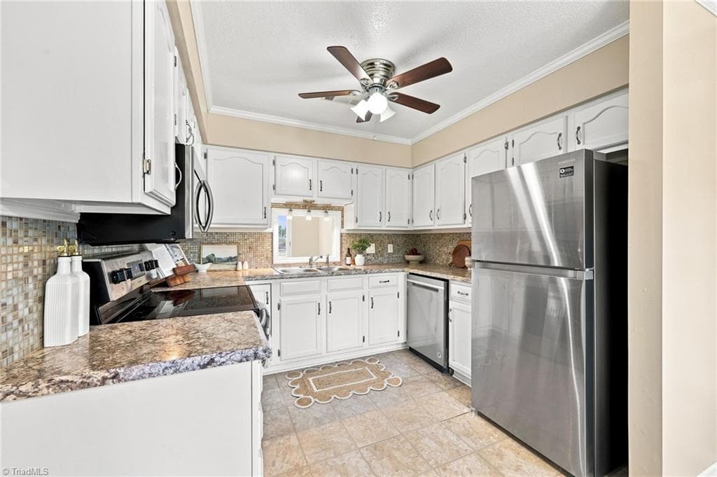 Stick/Site Built at 103 Briar Ridge Circle, Winston-Salem NC 27104, Winston-Salem, photo 11 of 48