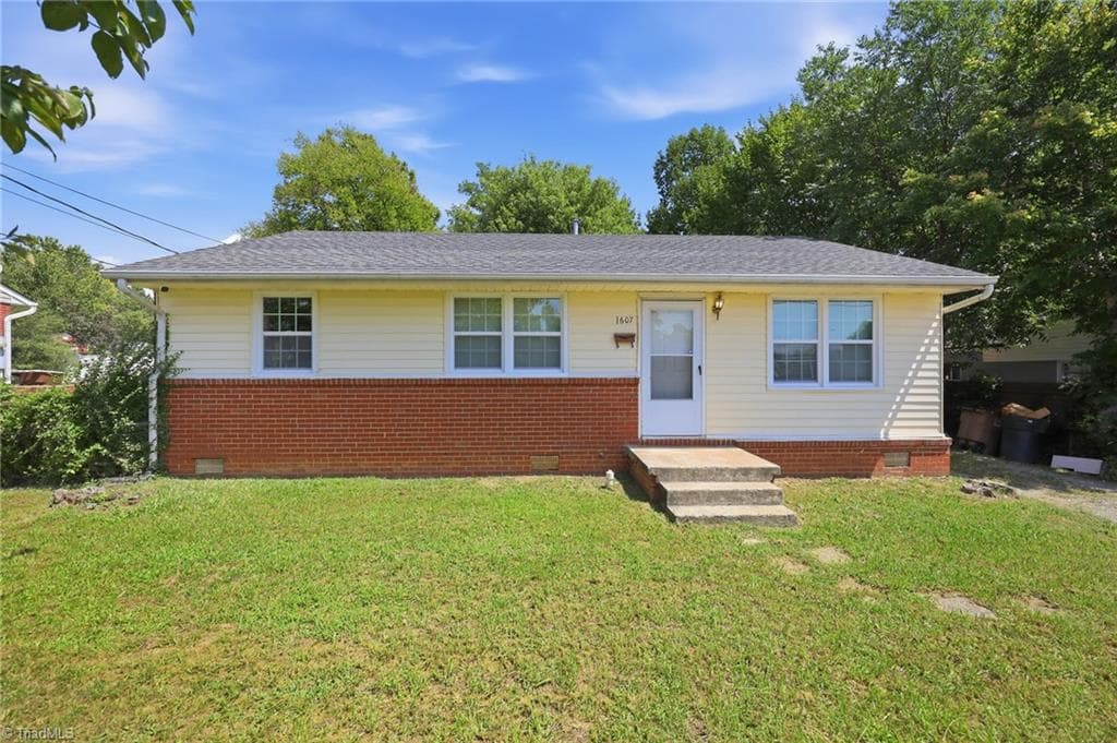1607 Eastwood Avenue, Greensboro NC 27401