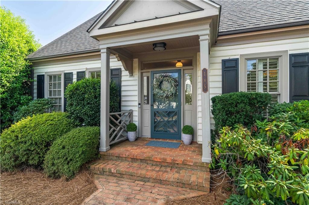 Stick/Site Built at 185 Westhaven Circle, Winston-Salem NC 27104, Winston-Salem, photo 2 of 50