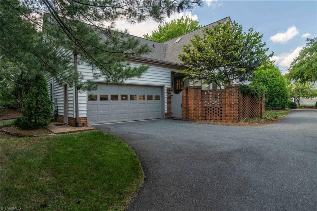 Stick/Site Built at 185 Westhaven Circle, Winston-Salem NC 27104, Winston-Salem, photo 6 of 50