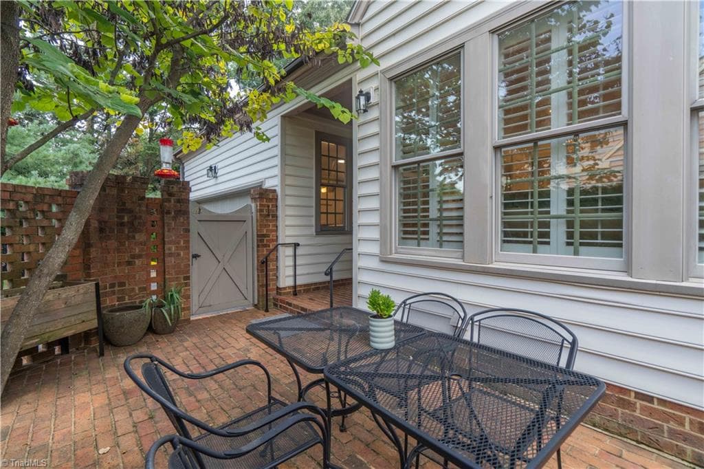 Stick/Site Built at 185 Westhaven Circle, Winston-Salem NC 27104, Winston-Salem, photo 4 of 50