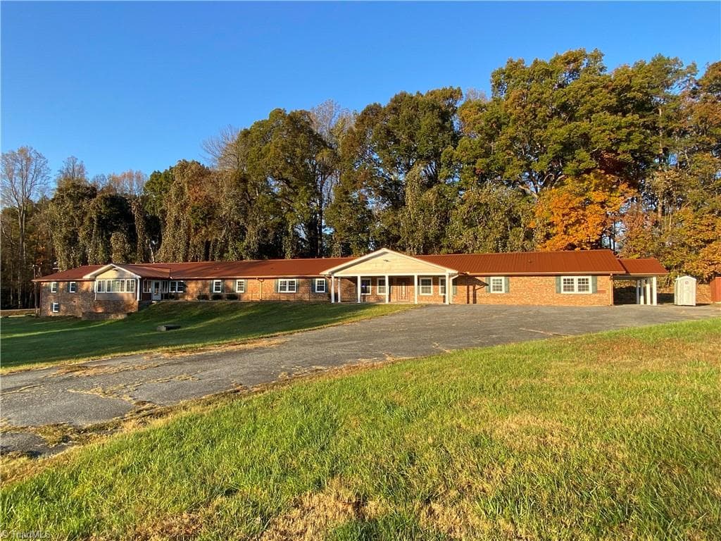 Rooming House at 2500 Olivet Court, Greensboro NC 27406, Greensboro, photo 2 of 6
