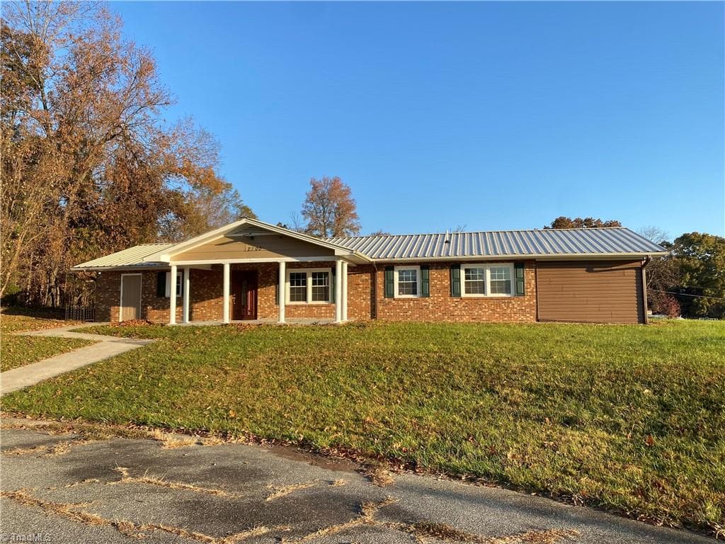 Rooming House at 2500 Olivet Court, Greensboro NC 27406, Greensboro, photo 5 of 6