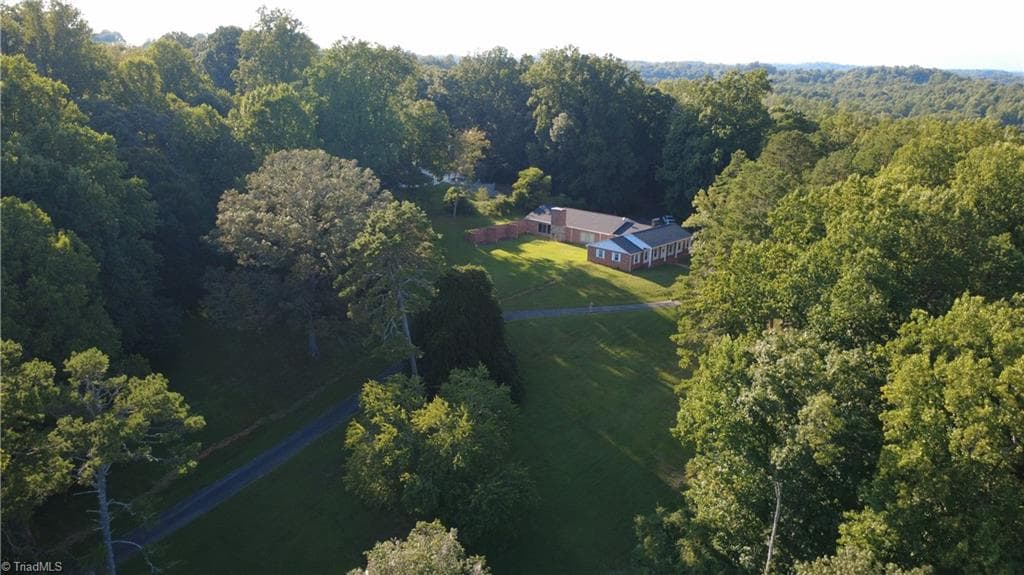 Stick/Site Built at 143 James Street, Elkin NC 28621, photo 2 of 40