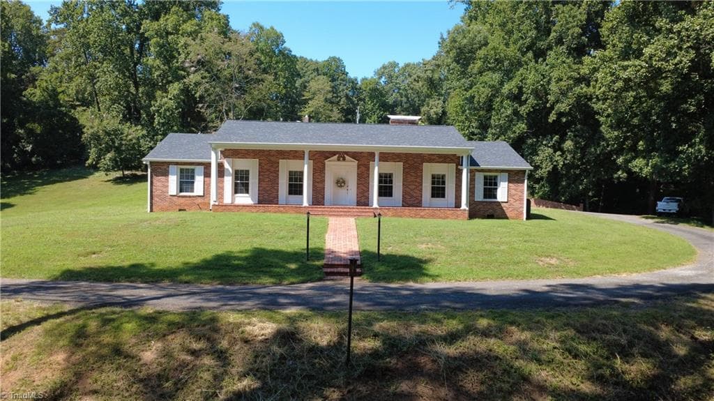 143 James Street, Elkin NC 28621