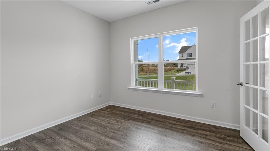 Stick/Site Built at 3768 Quail Haven Drive, Winston-Salem NC 27107, Winston-Salem, photo 4 of 29