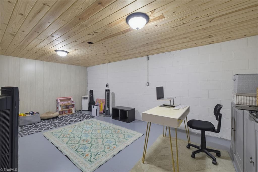 Stick/Site Built at 628 Kennedy Country Drive, Asheboro NC 27205, photo 22 of 42