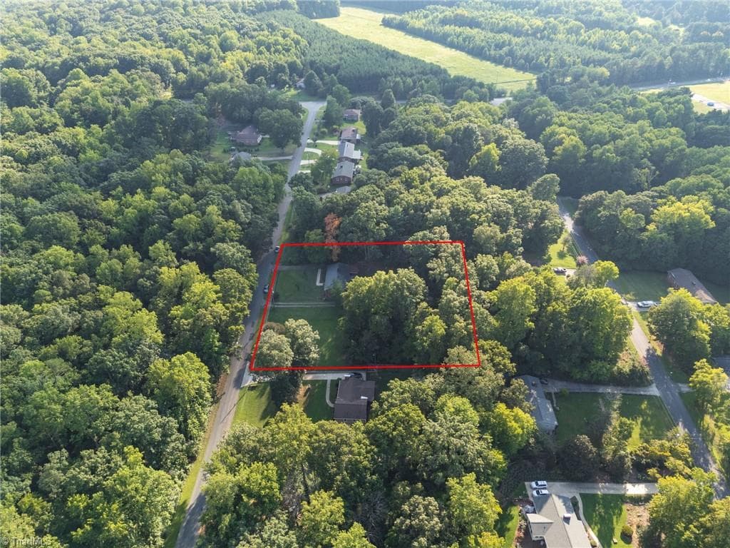 Stick/Site Built at 628 Kennedy Country Drive, Asheboro NC 27205, photo 33 of 42