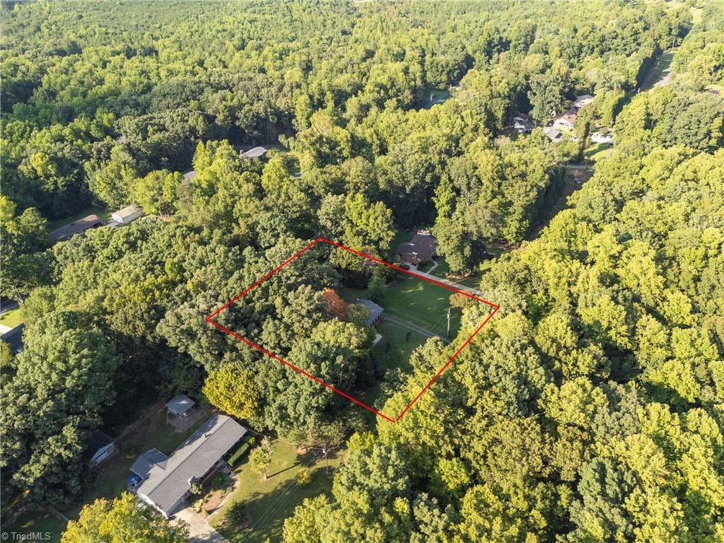 Stick/Site Built at 628 Kennedy Country Drive, Asheboro NC 27205, photo 37 of 42