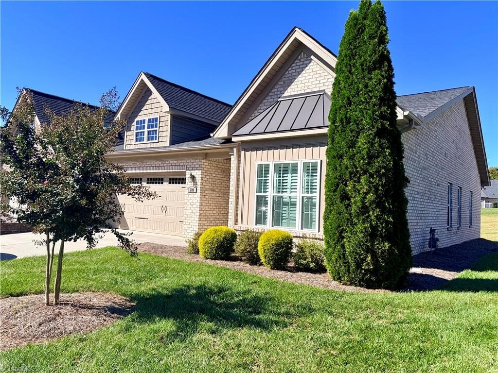 225 Collingswood Drive, Winston-Salem NC 27127