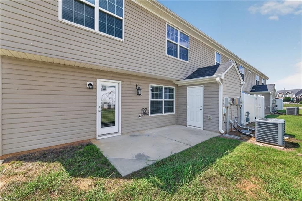 Stick/Site Built at 7361 Garett Park Drive, Burlington NC 27377, Burlington, photo 36 of 47