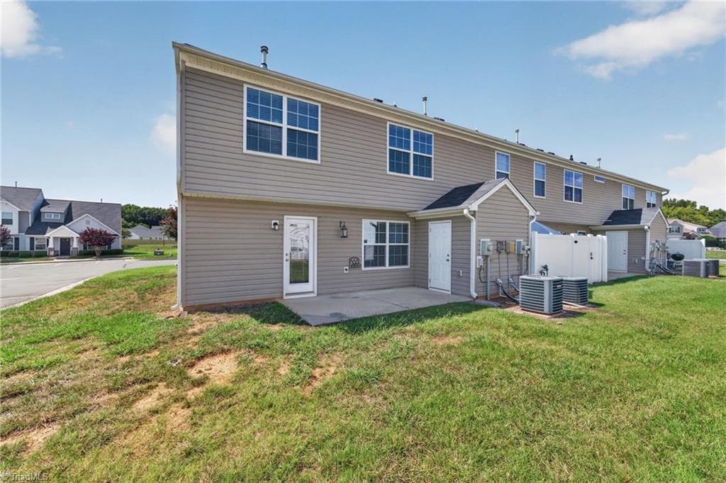 Stick/Site Built at 7361 Garett Park Drive, Burlington NC 27377, Burlington, photo 33 of 47
