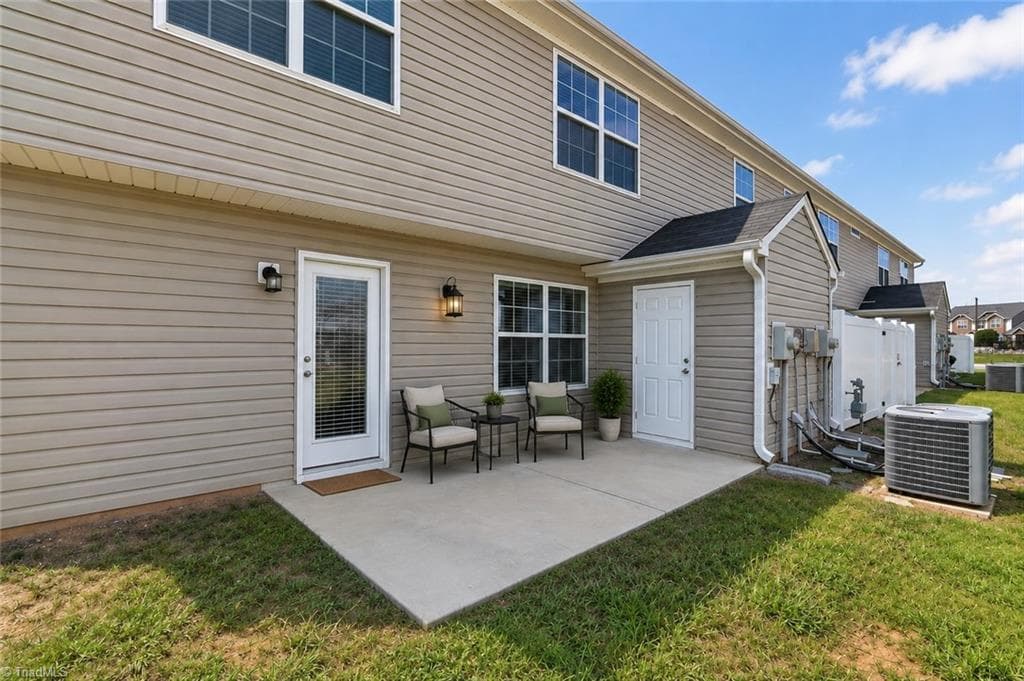 Stick/Site Built at 7361 Garett Park Drive, Burlington NC 27377, Burlington, photo 35 of 47