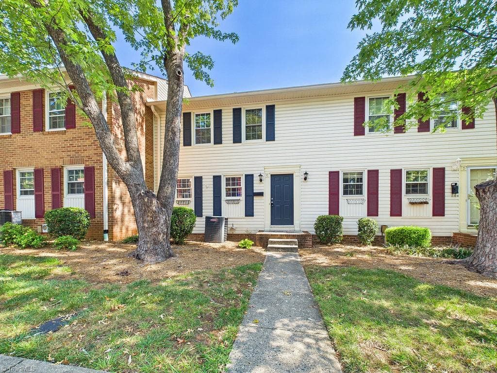 3219 Regents Park Lane # C, Greensboro NC 27455