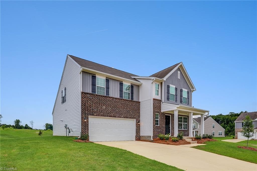 Stick/Site Built at 2 Blue Quail Drive, Kernersville NC 27284, photo 3 of 34