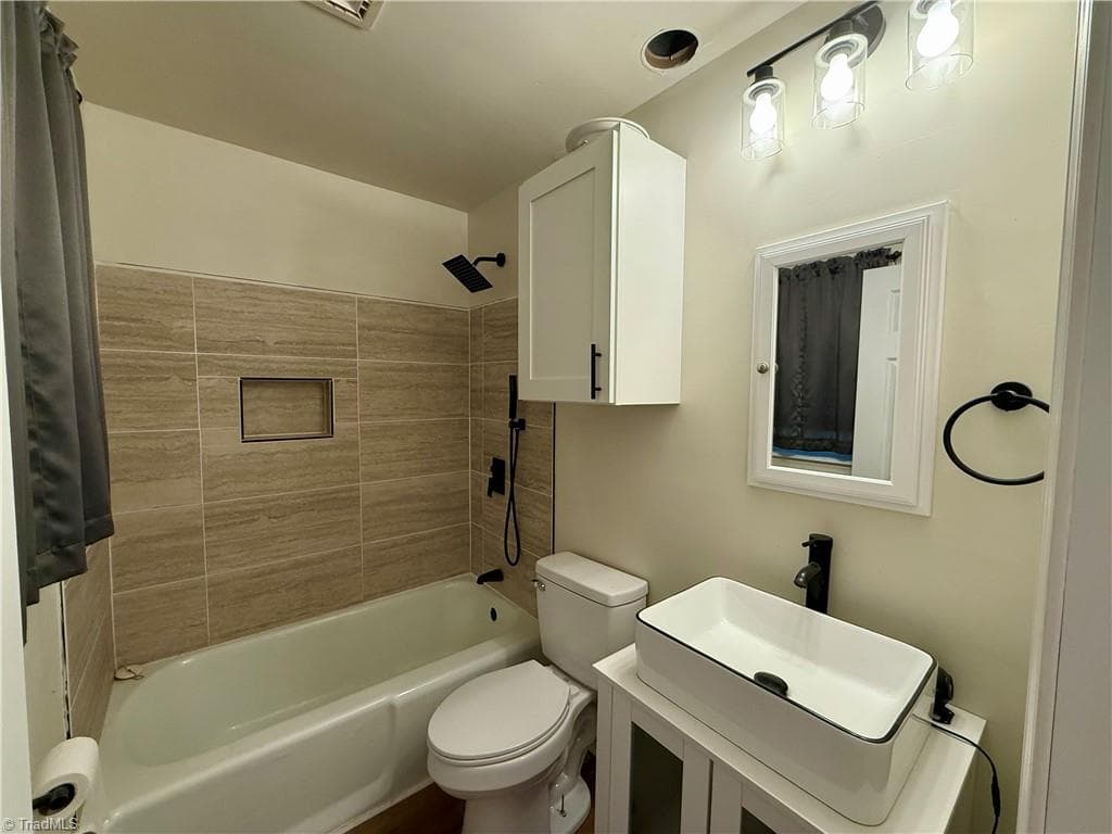 Stick/Site Built at 316 Old Hollow Road, Winston-Salem NC 27105, Winston-Salem, photo 6 of 28