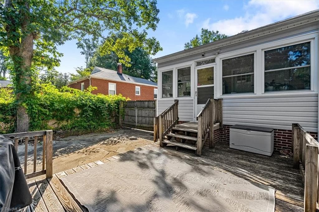 Stick/Site Built at 816 Ferndale Boulevard, High Point NC 27262, photo 29 of 40
