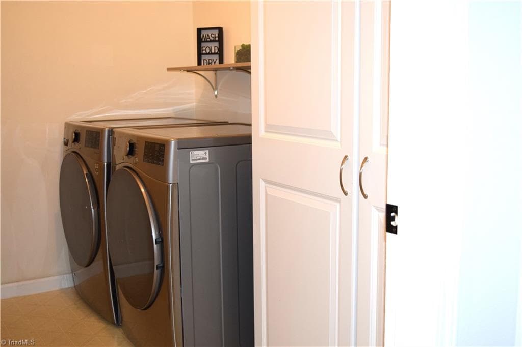 Stick/Site Built at 1015 Cayley Court, High Point NC 27260, photo 24 of 36